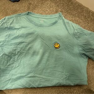 No Boundaries Teal Short Sleeve Tee with Smiley Face